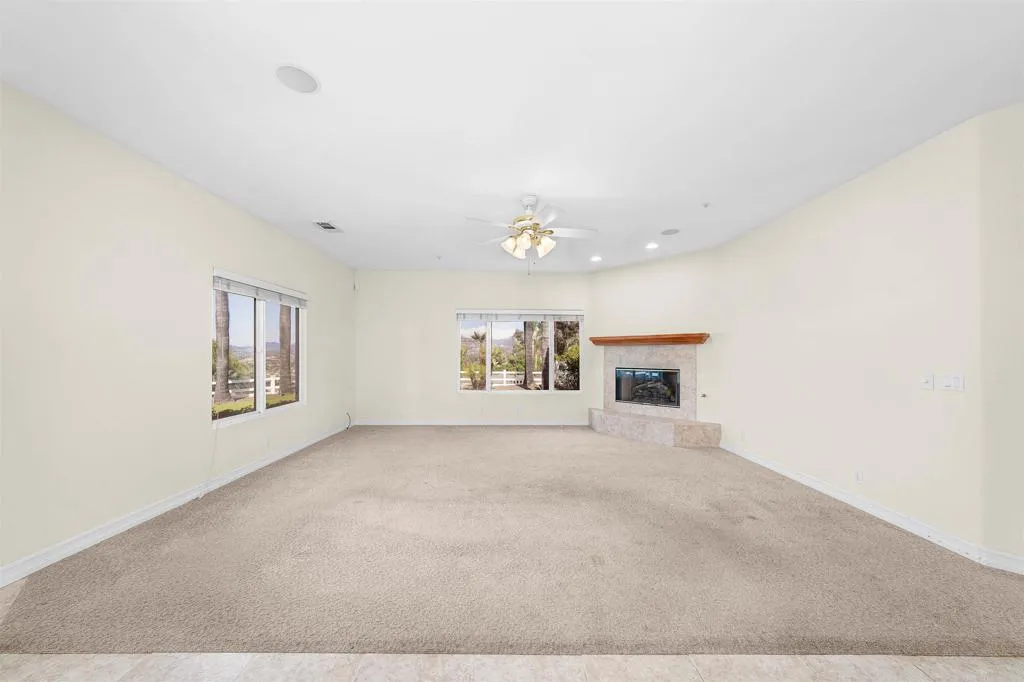 https://cdn.realtyfeed.com/cdn/127/306575232/0a81fbf9b3ab035181b6fb38e1a5f17e.webp