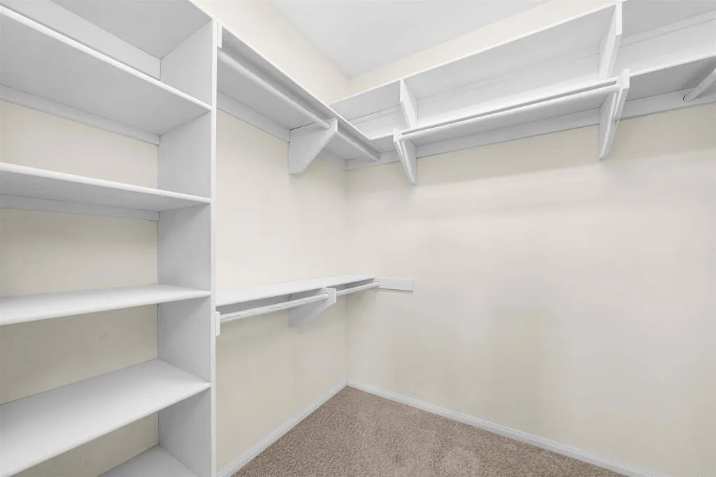 https://cdn.realtyfeed.com/cdn/127/306575232/2e7ab6b7bb9c06b021813bbeb81e247b.webp