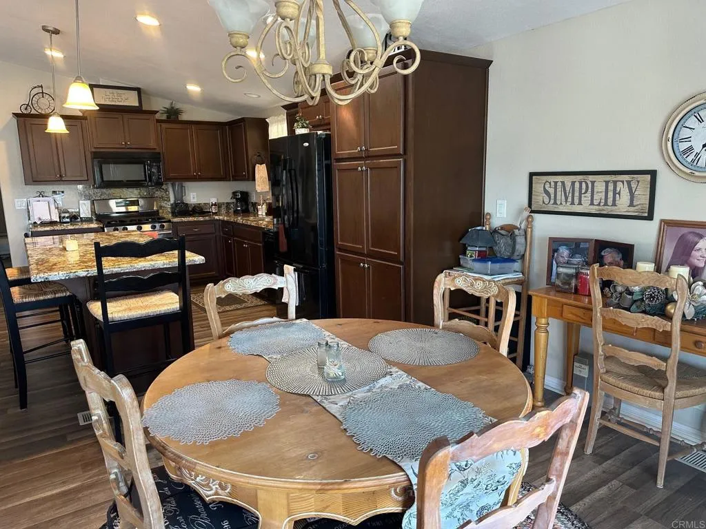 https://cdn.realtyfeed.com/cdn/127/306575393/4f65e9684d658bea0fca0ea1454c45f2.webp