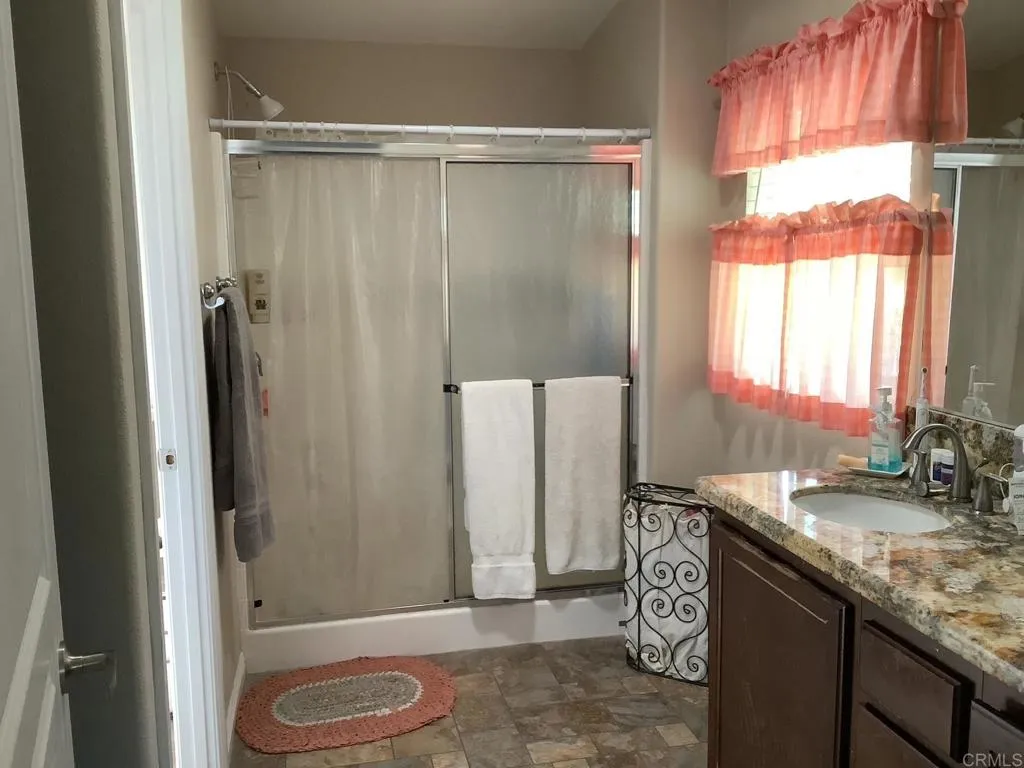 https://cdn.realtyfeed.com/cdn/127/306575393/b933e41f5fa7219a87f1acb4998600a7.webp