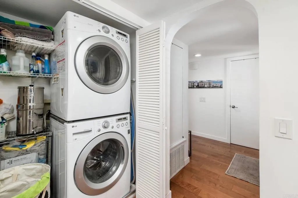 https://cdn.realtyfeed.com/cdn/127/306575434/6e5a7ddd191216b8157b56411db60721.webp