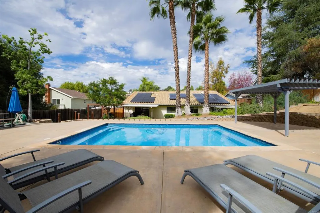 https://cdn.realtyfeed.com/cdn/127/306575455/468d9d1e3cadbf9f66b33046df4eb1fe.webp