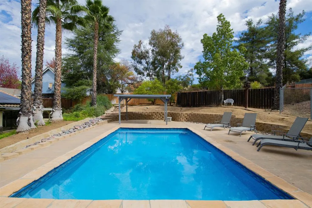 https://cdn.realtyfeed.com/cdn/127/306575455/729873c556287b298f067485df1460f0.webp