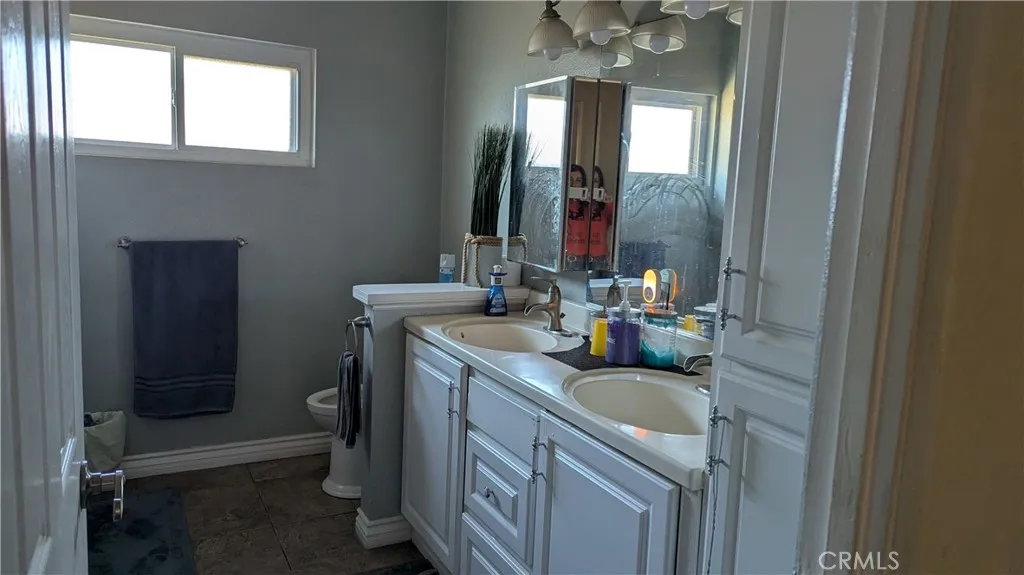 https://cdn.realtyfeed.com/cdn/127/306575489/e5592a7739da4164472acbf54c0068ae.webp
