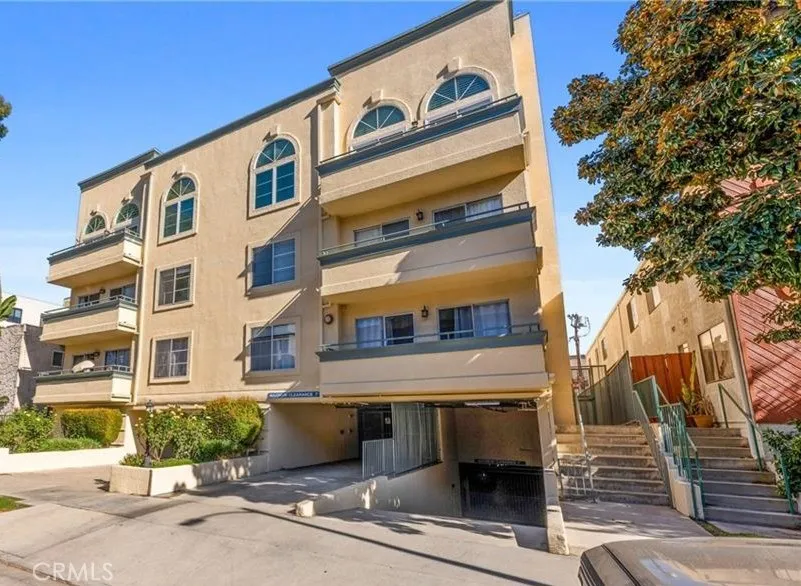 Sherman Oaks, CA 91423