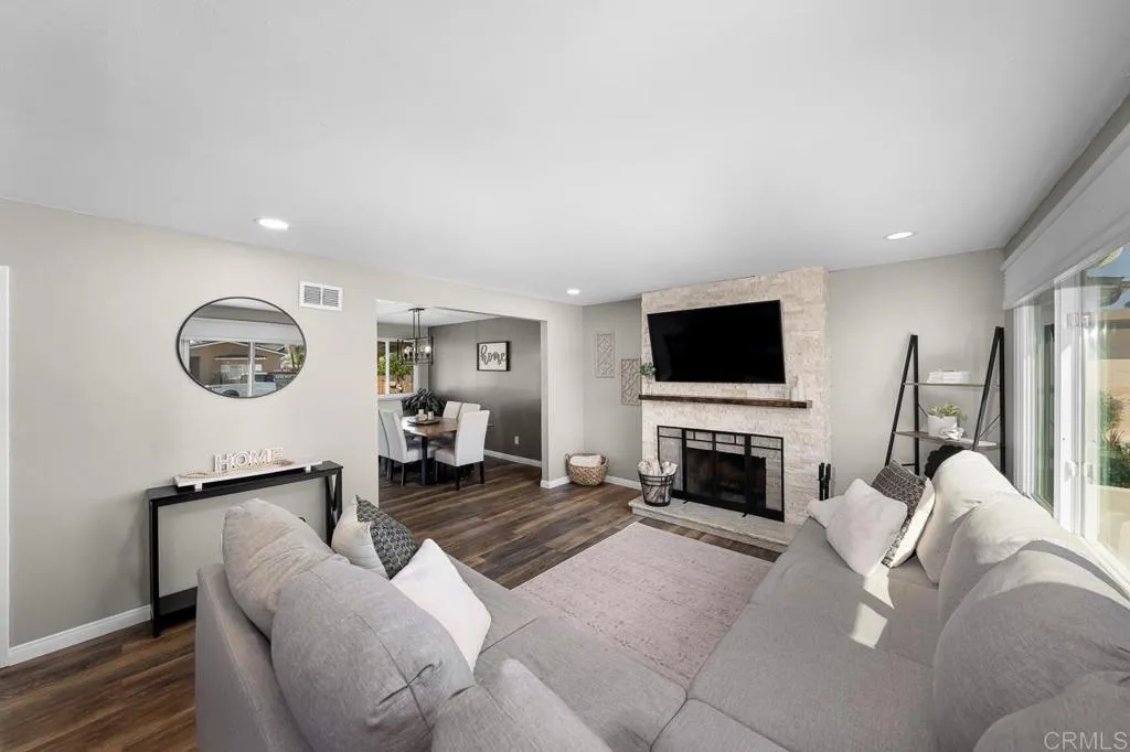 https://cdn.realtyfeed.com/cdn/127/306575686/8a9c36b971b96b56f21c6cdb44d4a2c8.webp