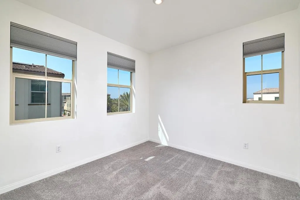 https://cdn.realtyfeed.com/cdn/127/306575779/8ef7e00b7a73926326978b4342427c7a.webp
