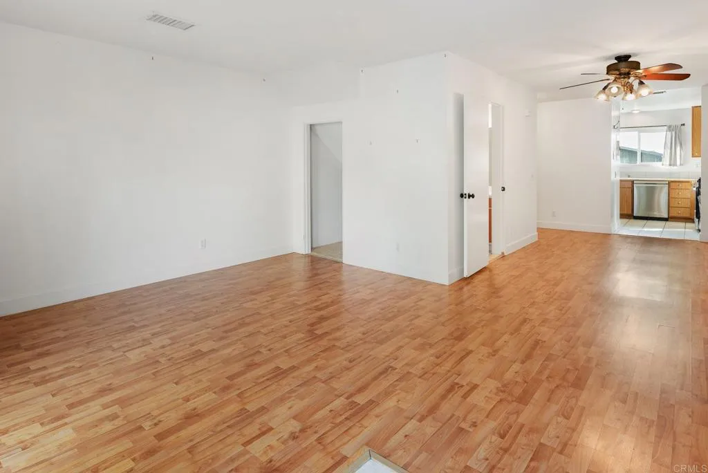 Photo #8: PTP2508113 Listing: Photo #8