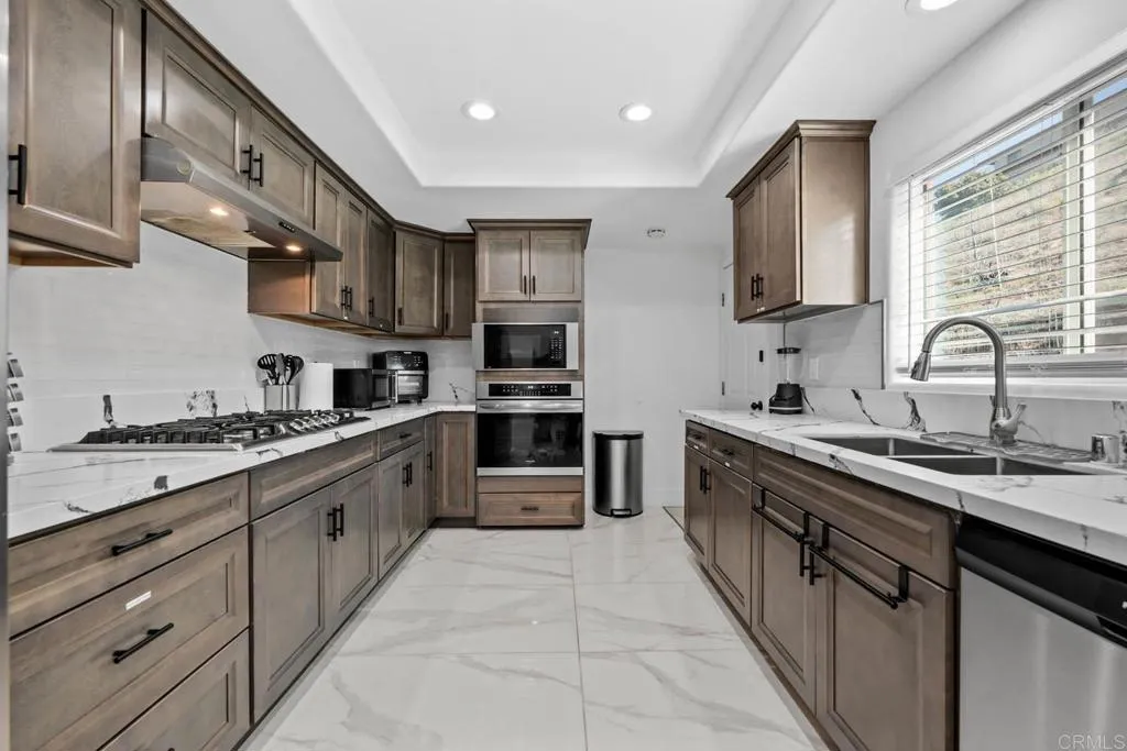 https://cdn.realtyfeed.com/cdn/127/306575827/248cd92e5d409556ec68489230373a69.webp