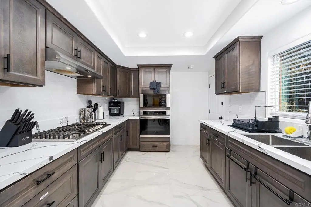 https://cdn.realtyfeed.com/cdn/127/306575827/37a9916690ea449786751519f95d8340.webp