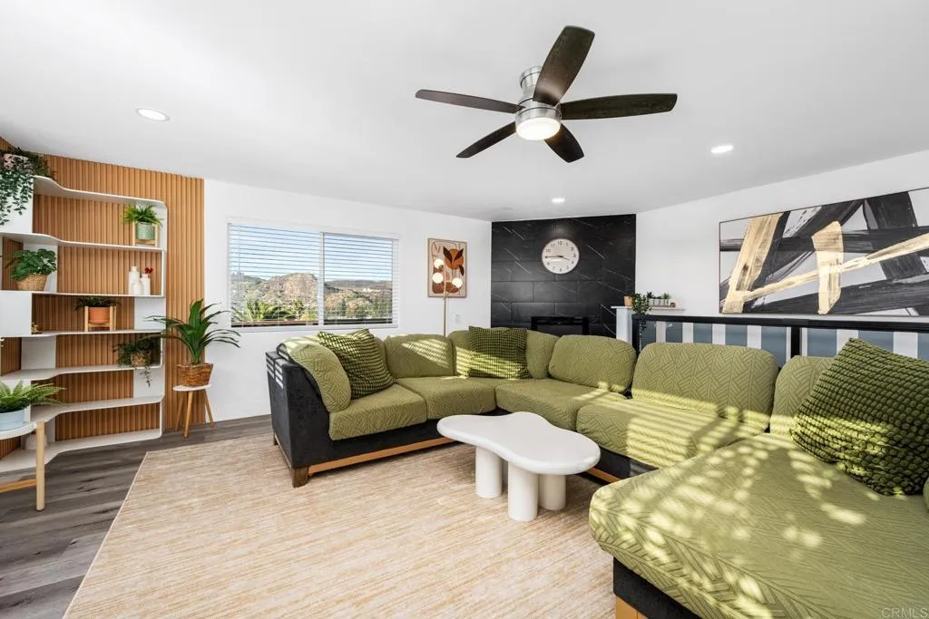 https://cdn.realtyfeed.com/cdn/127/306575827/3cac9c52d6ae68a0a3c0943434aadcfb.webp