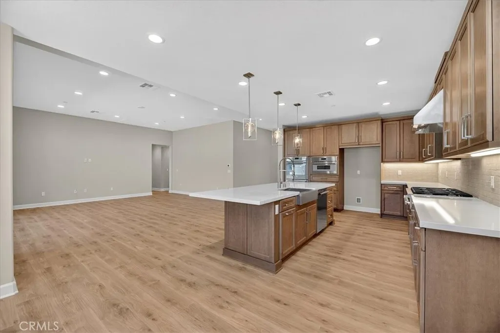https://cdn.realtyfeed.com/cdn/127/306575832/7e479a8a3c85539d9f1ea6f8aeb5a8db.webp