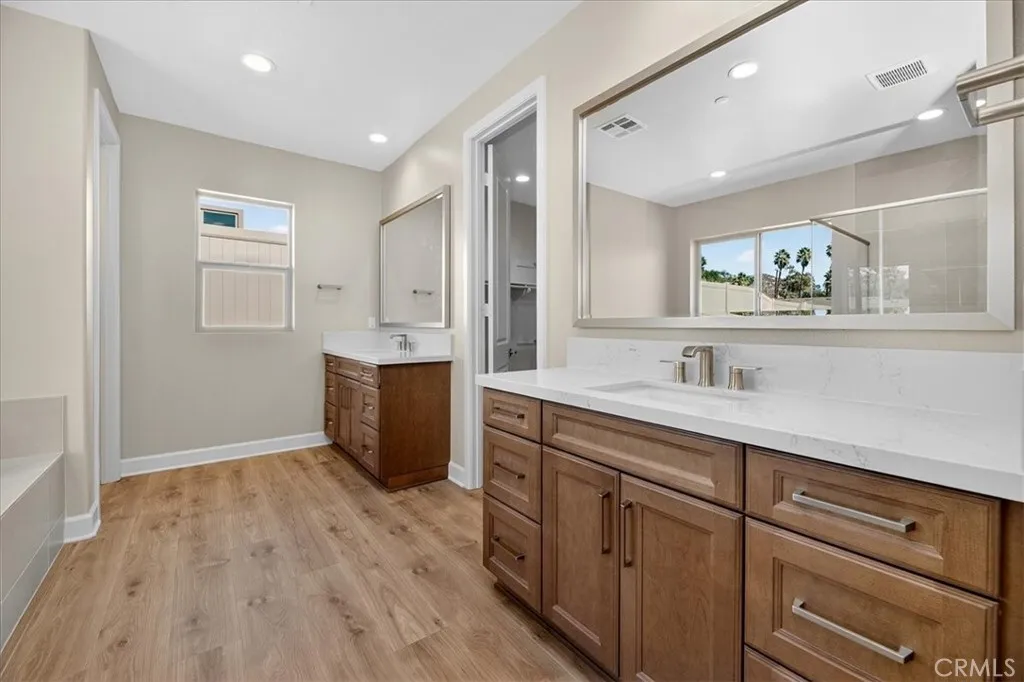 https://cdn.realtyfeed.com/cdn/127/306575832/b933815fc2ec10f94dad5728f646bc88.webp
