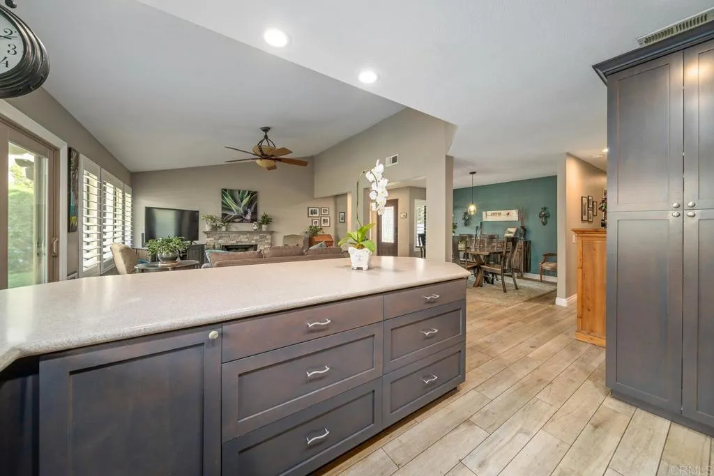 https://cdn.realtyfeed.com/cdn/127/306575837/4517a1cfe52d3f065d7940076bbb2c7a.webp