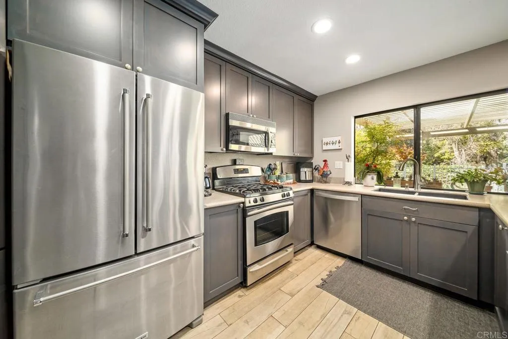 https://cdn.realtyfeed.com/cdn/127/306575837/6898368b373463c99952257f18396a3a.webp