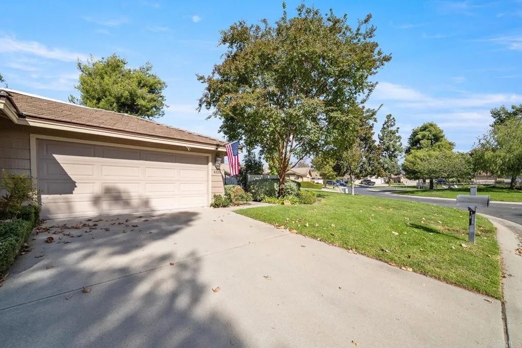https://cdn.realtyfeed.com/cdn/127/306575837/a92e115cc8e9680e2a46c7b3a5449841.webp