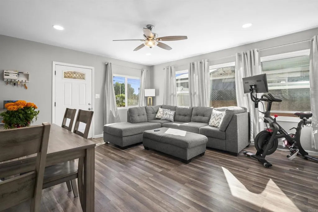 https://cdn.realtyfeed.com/cdn/127/306575881/a9309b4239df278196014e56f84498ce.webp