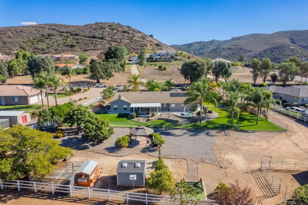 https://cdn.realtyfeed.com/cdn/127/306575958/2076350f6570763b2b88729cb5794f50.webp
