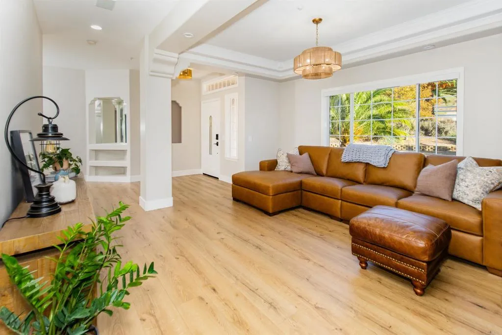 https://cdn.realtyfeed.com/cdn/127/306575958/4d096e7aea1207364b77cddccb2be4d8.webp
