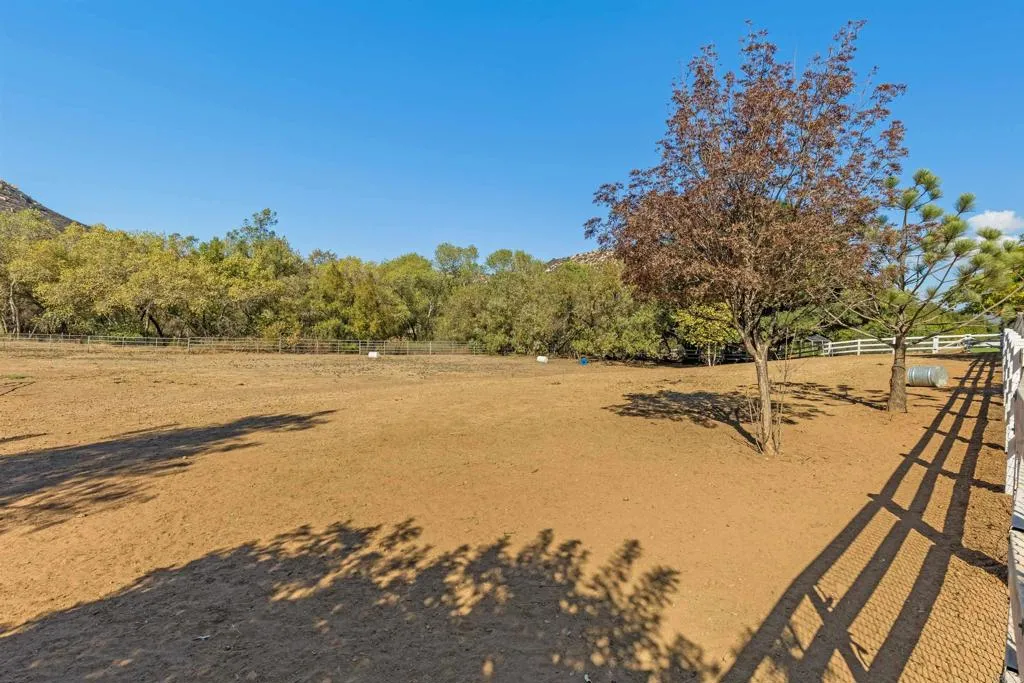 https://cdn.realtyfeed.com/cdn/127/306575958/8023df6b205a506e782e10165fabae7d.webp