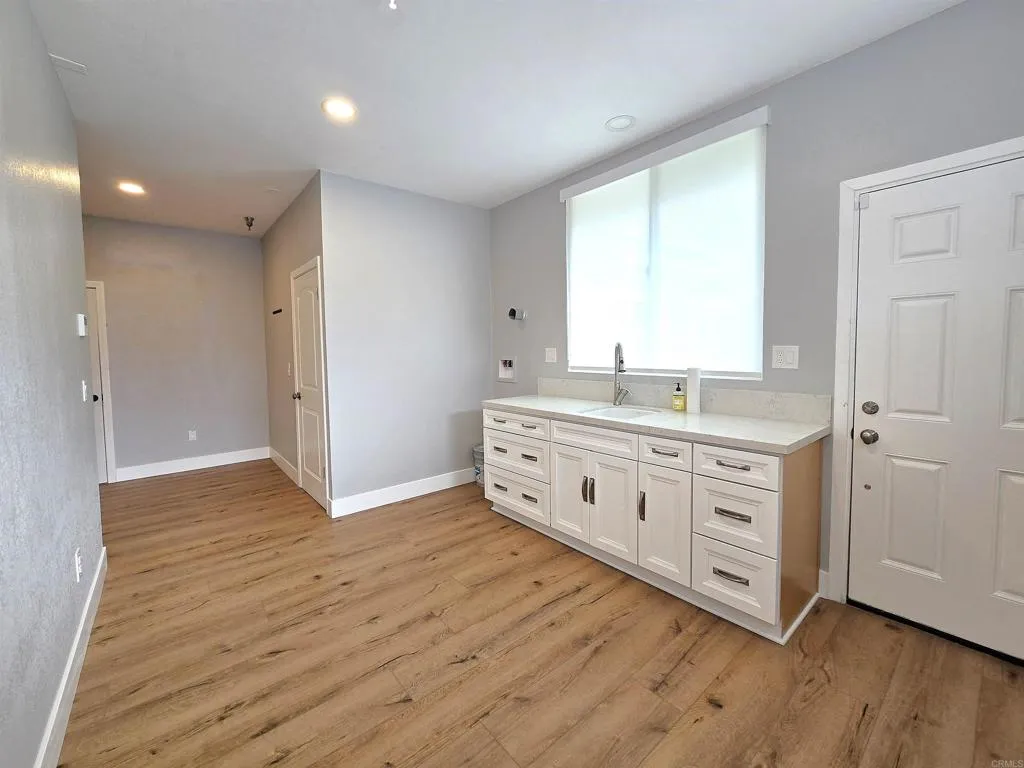 https://cdn.realtyfeed.com/cdn/127/306575958/d276f48acae09ca03a7192041705b8db.webp