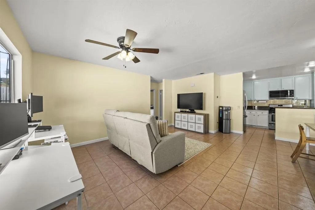 https://cdn.realtyfeed.com/cdn/127/306576028/16a05eb79d0b12106ac2a83eed9f4214.webp