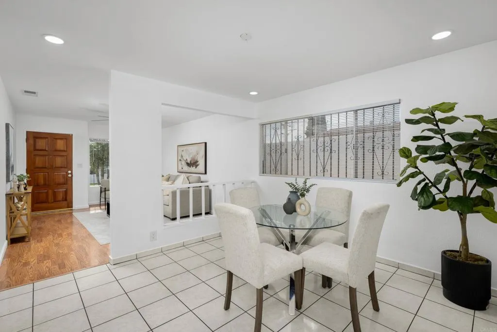 https://cdn.realtyfeed.com/cdn/127/306576042/73f1f0355cd808b42973db0c3c9e1671.webp