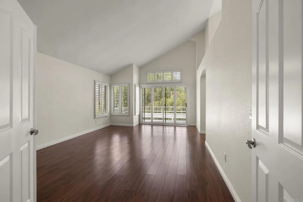 https://cdn.realtyfeed.com/cdn/127/306576074/589ae79f8492cb234b81d3c18969dfe8.webp