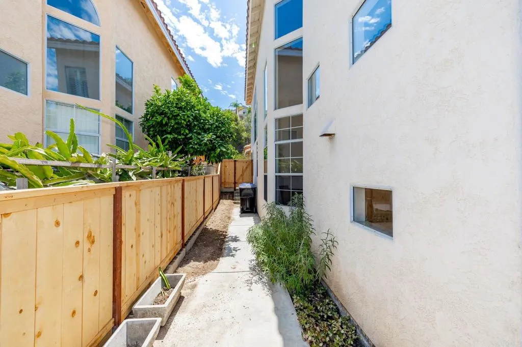 https://cdn.realtyfeed.com/cdn/127/306576074/5bd13cb8d919faa553694072420c54d9.webp