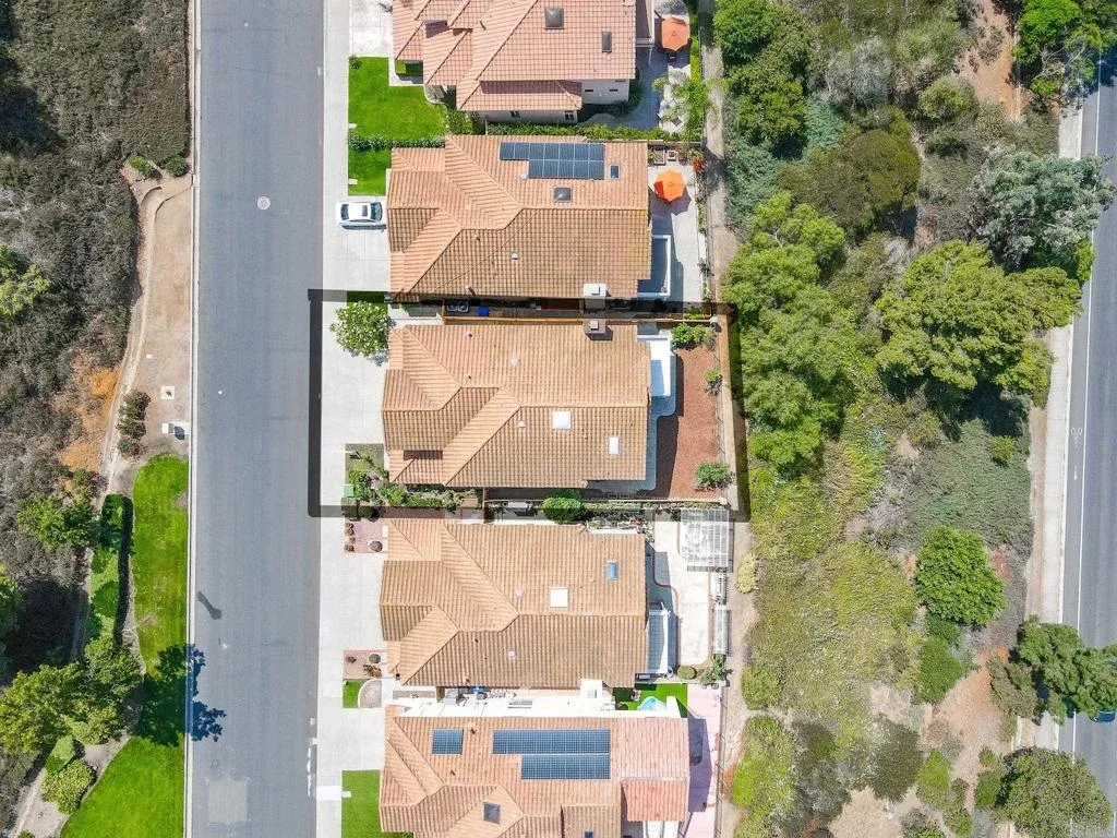 https://cdn.realtyfeed.com/cdn/127/306576074/96292448499893a72eeadc561b3c1318.webp
