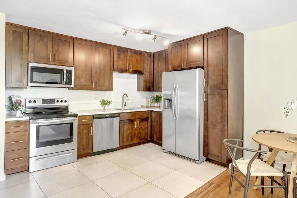 Photo #8: PTP2508136 Listing: Photo #8