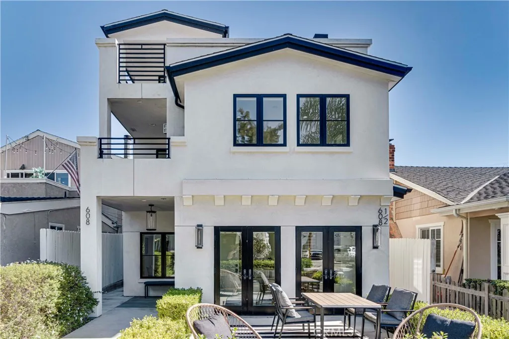 Corona Del Mar, CA 92625