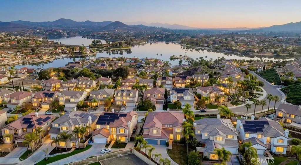 Lake Elsinore, CA 92532