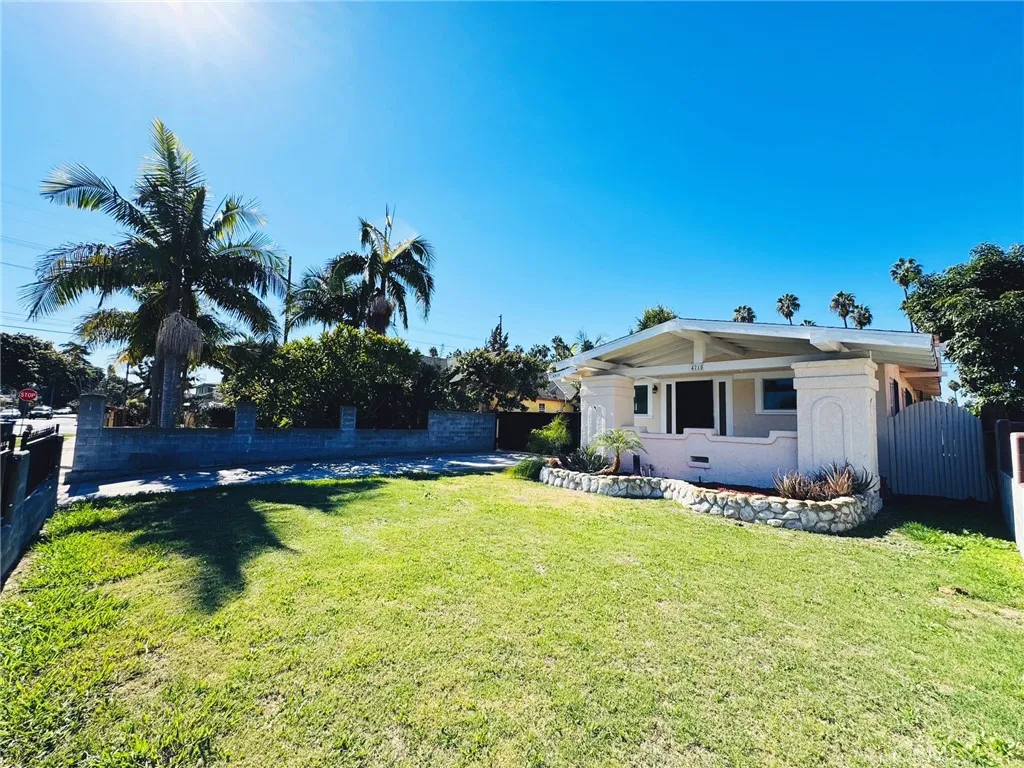 Los Angeles, CA 90043