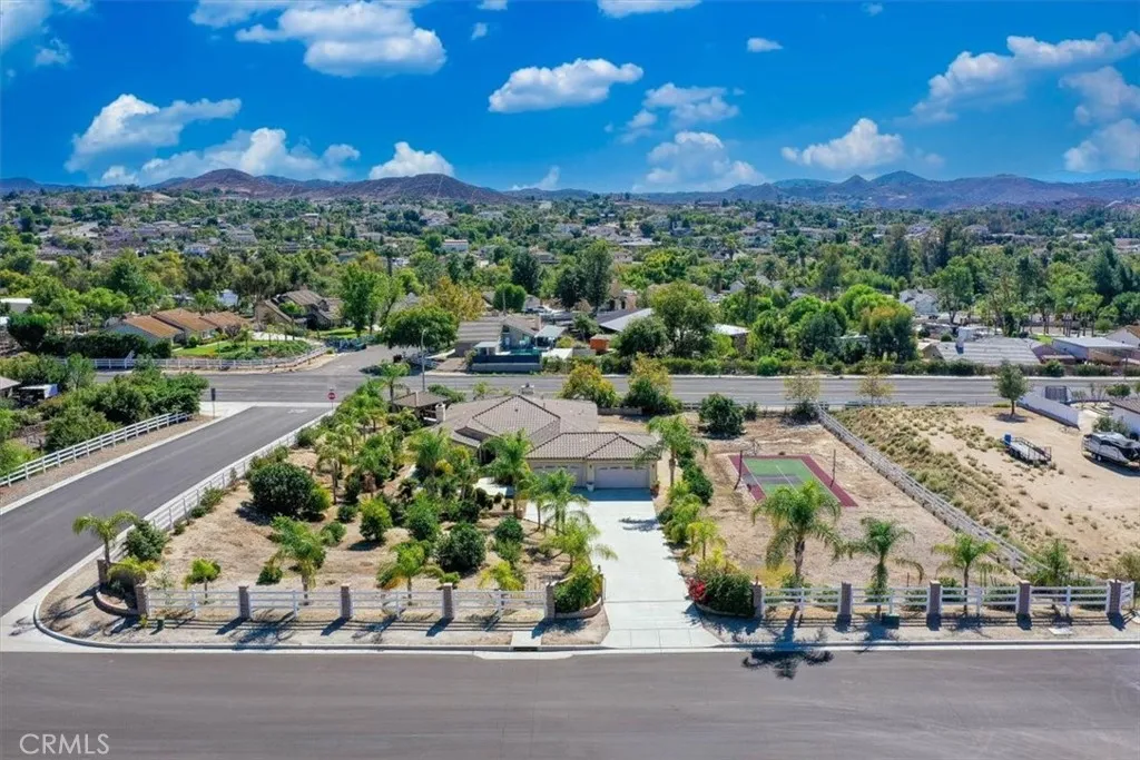 Riverside, CA 92504
