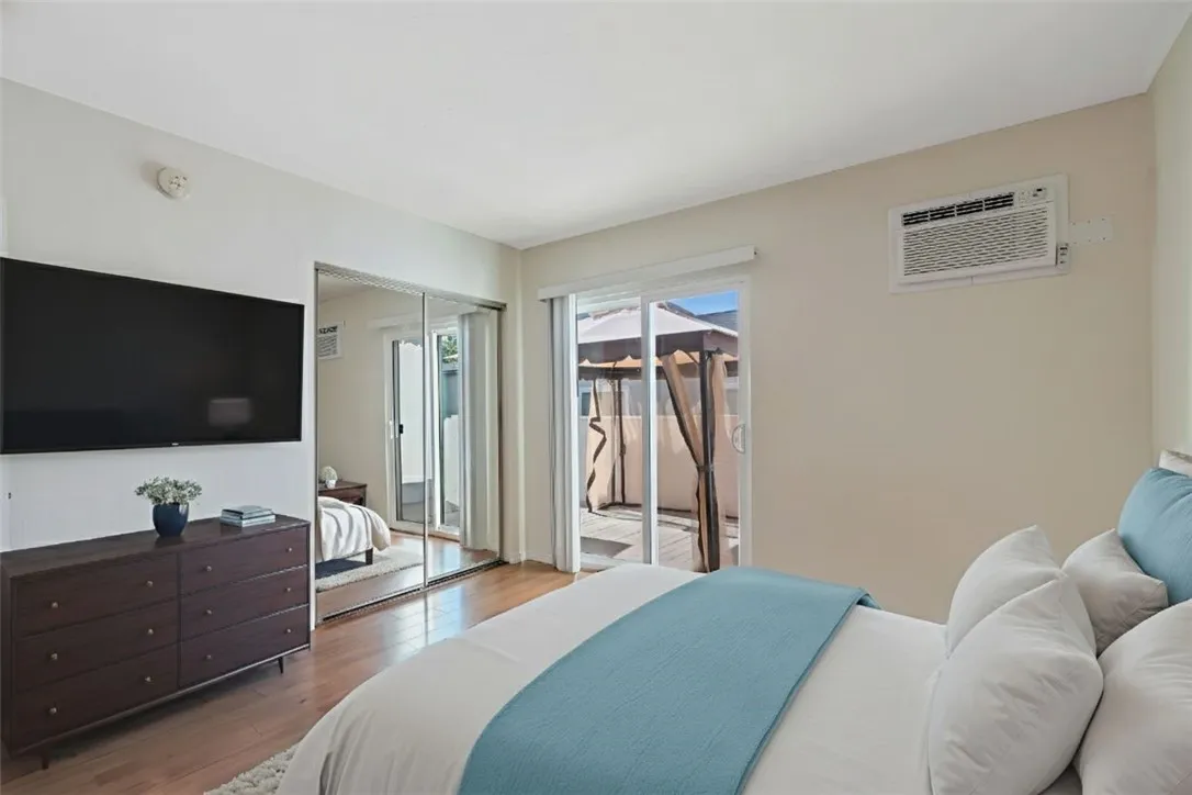 10636 Ayres Avenue, Los Angeles, CA 90064 - Photo 3 of 35, Los Angeles, CA