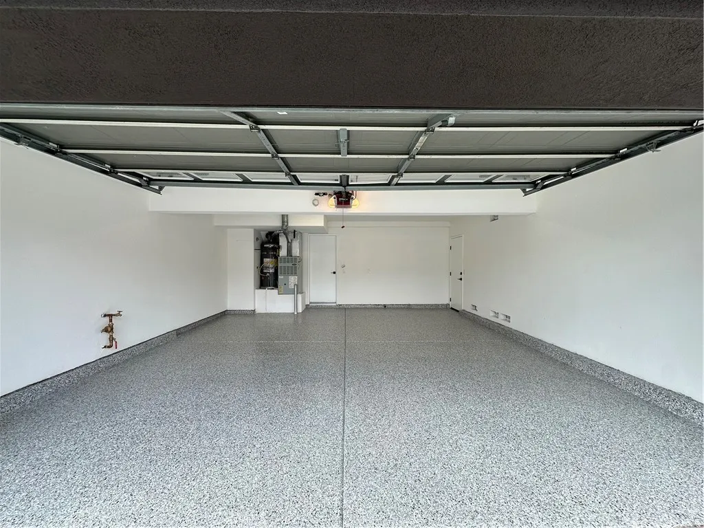https://cdn.realtyfeed.com/cdn/127/306576660/27a8da1b630bce170949ee1ca3860c49.webp