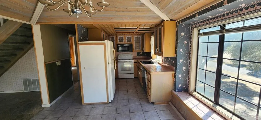 https://cdn.realtyfeed.com/cdn/127/306576718/97a0e71f8b6519dd1493ba68279b1af7.webp