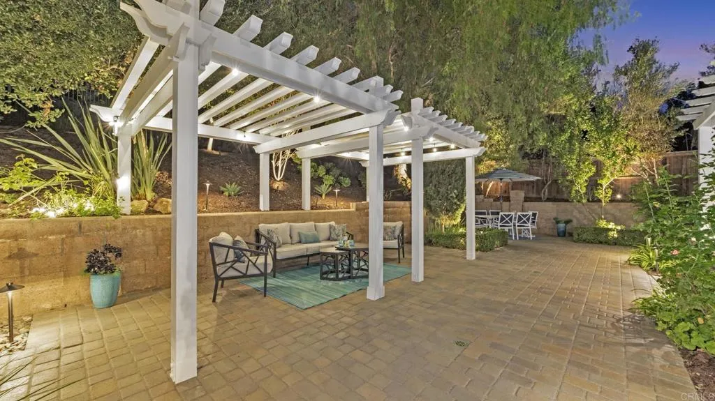 https://cdn.realtyfeed.com/cdn/127/306576742/8c86f619ac768bbec0bfe95182b33b95.webp