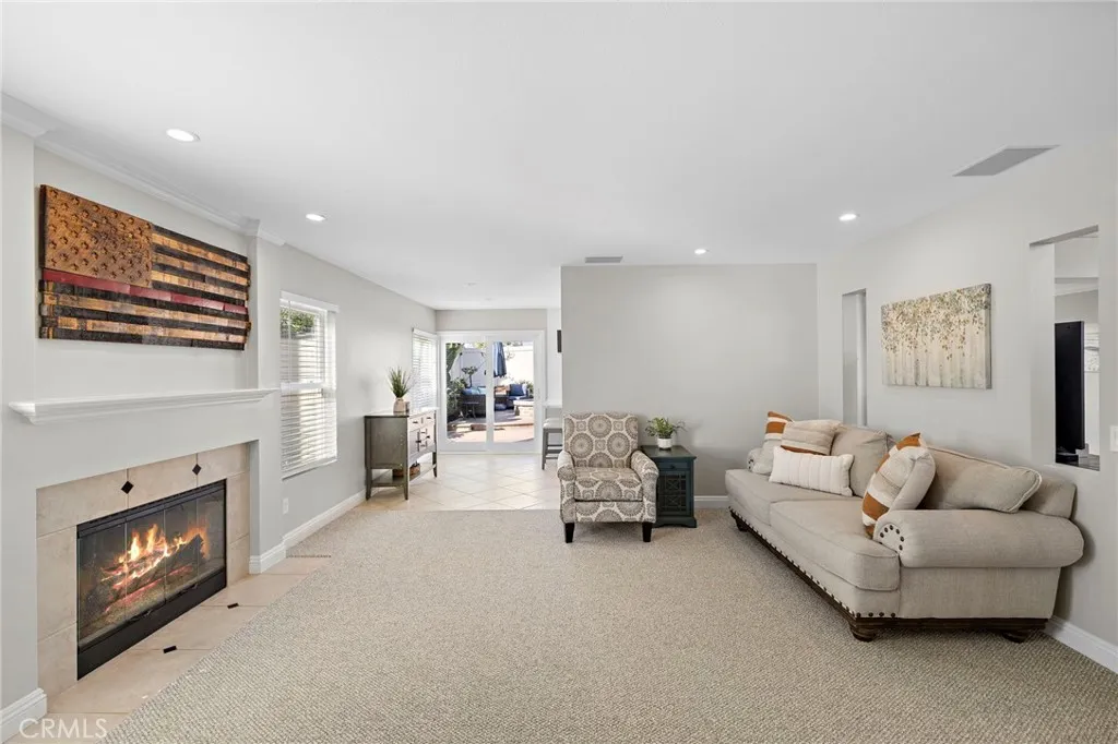 https://cdn.realtyfeed.com/cdn/127/306576796/70a88499b11023dc268c57f2298e3800.webp
