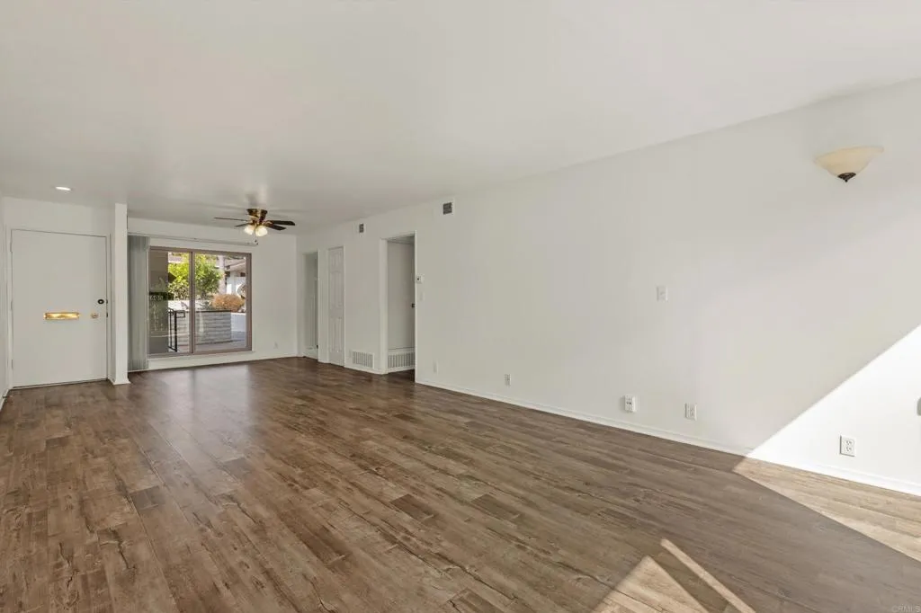 Photo #11: NDP2510352 Listing: Photo #11