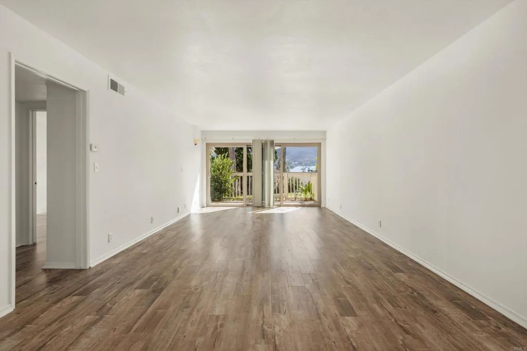 Photo #9: NDP2510352 Listing: Photo #9