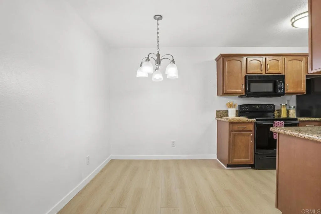 Photo #10: NDP2510359 Listing: Photo #10