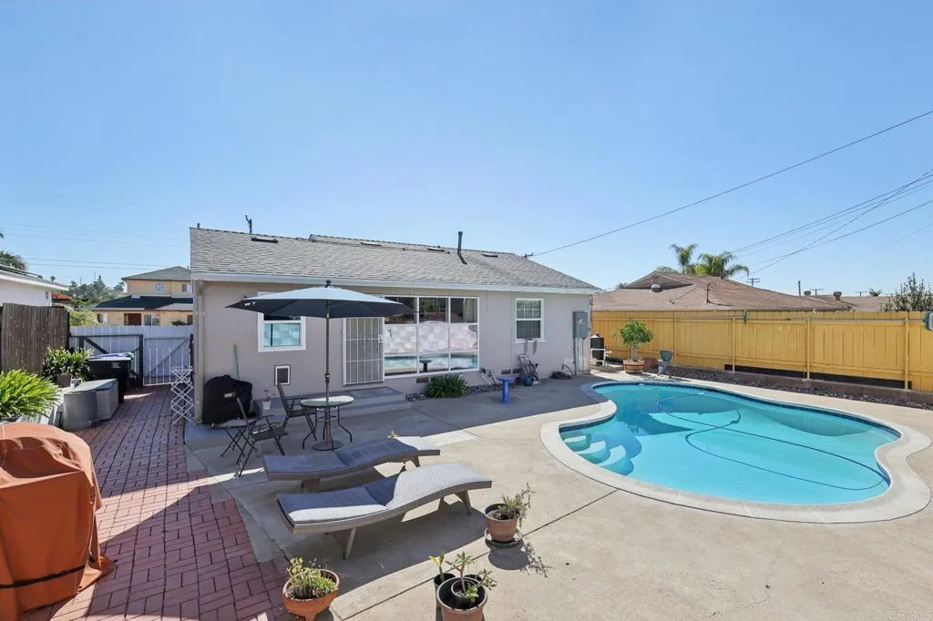 https://cdn.realtyfeed.com/cdn/127/306577224/10ffbdbc37829733f5dc850810971fde.webp