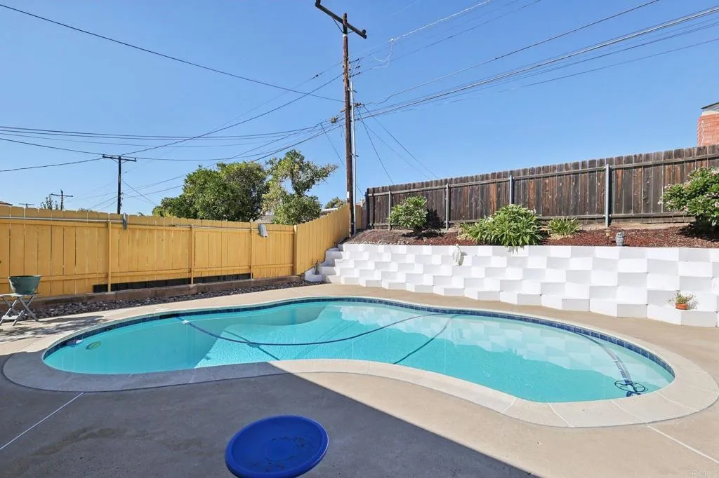 https://cdn.realtyfeed.com/cdn/127/306577224/b56211fd6b18efcd1927ec948487c260.webp