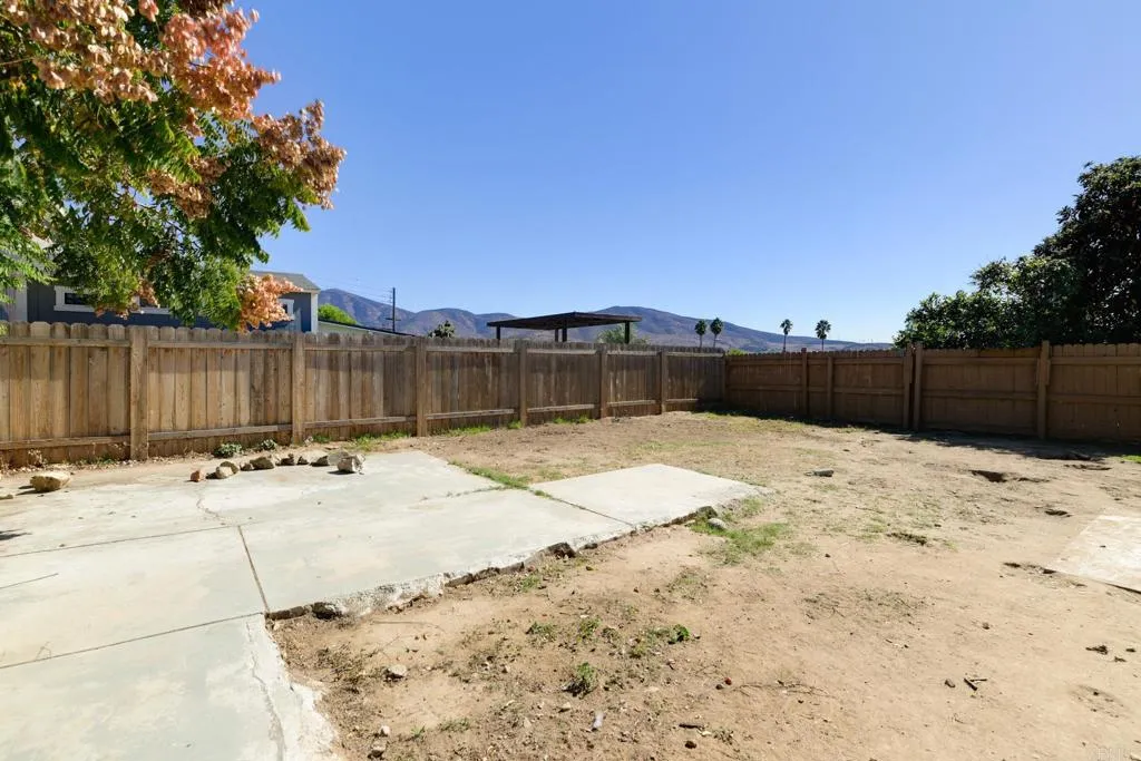 https://cdn.realtyfeed.com/cdn/127/306577238/81ea5e8c5a70d11c18033a8964a13ffd.webp