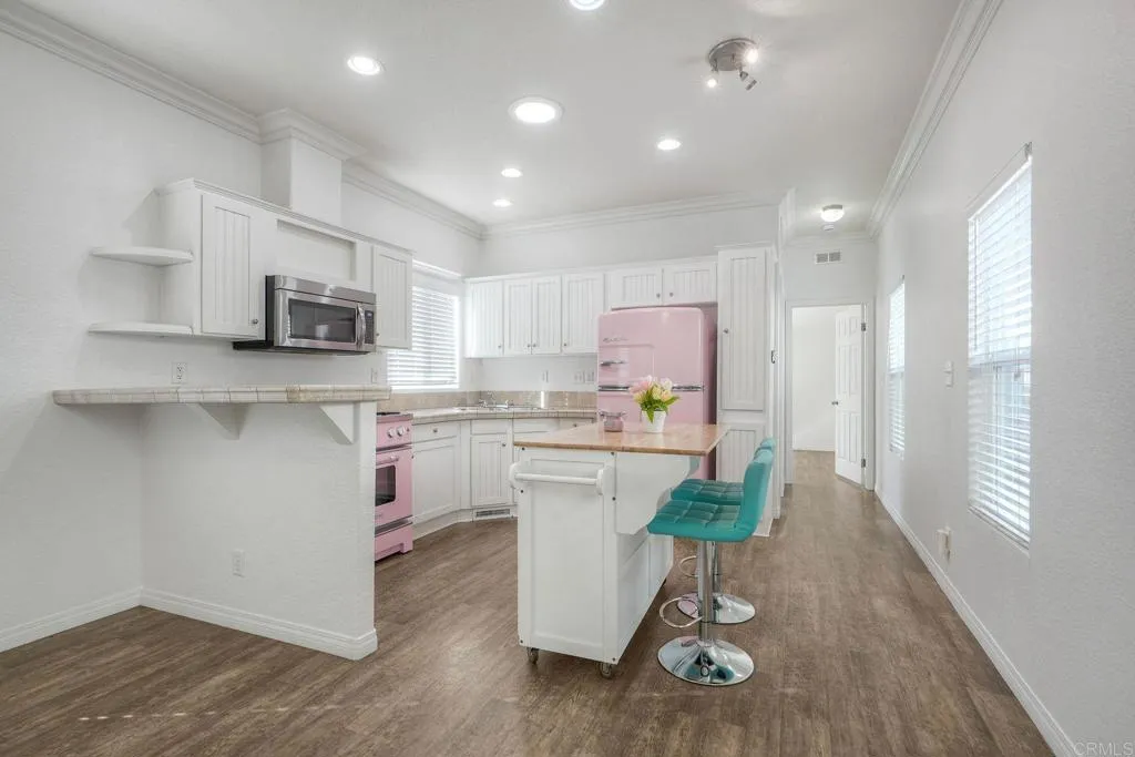https://cdn.realtyfeed.com/cdn/127/306577278/695de1520fe85cf9c59a321780c30456.webp