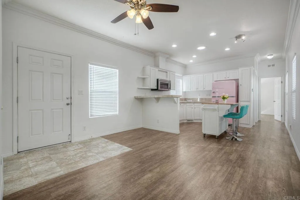 https://cdn.realtyfeed.com/cdn/127/306577278/bc9c2646ef266842410e0fa2da12eed8.webp