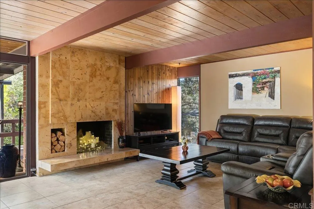 https://cdn.realtyfeed.com/cdn/127/306577303/16326f2db36583e0b026e3cf819d38d5.webp