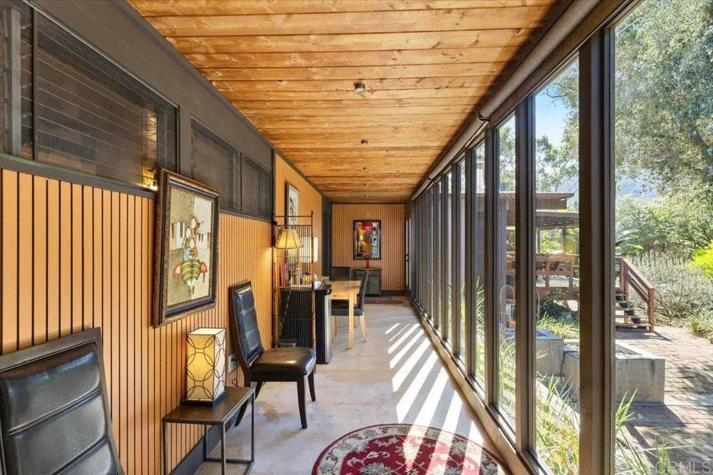 https://cdn.realtyfeed.com/cdn/127/306577303/f9eb58903b40268042aa01e0243dd6f3.webp
